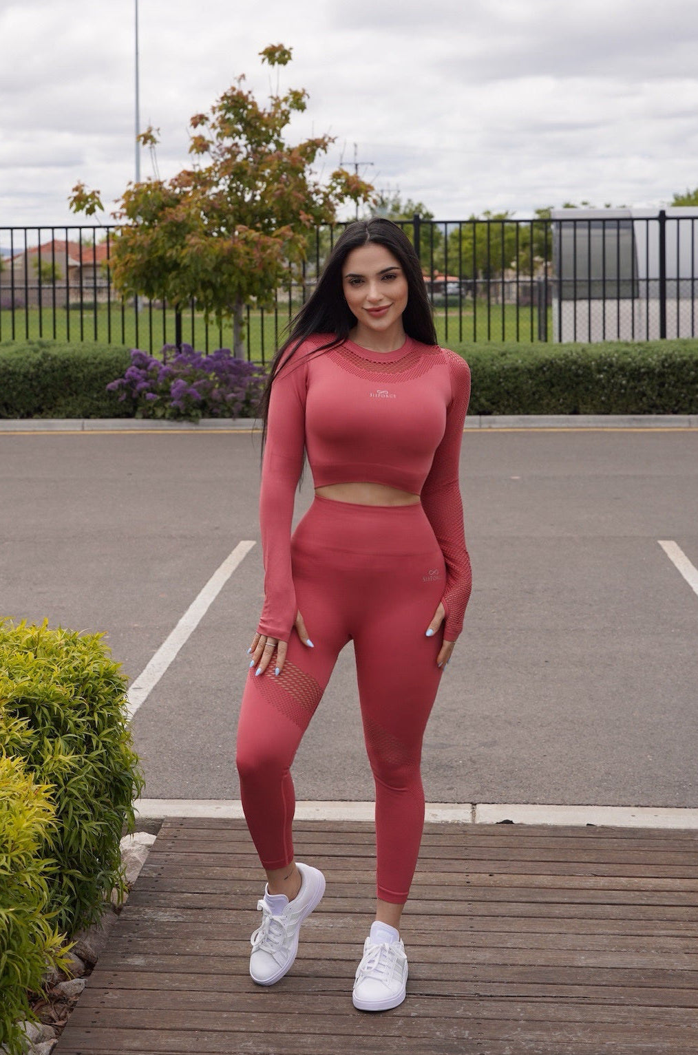 Exotica Crop long sleeve top